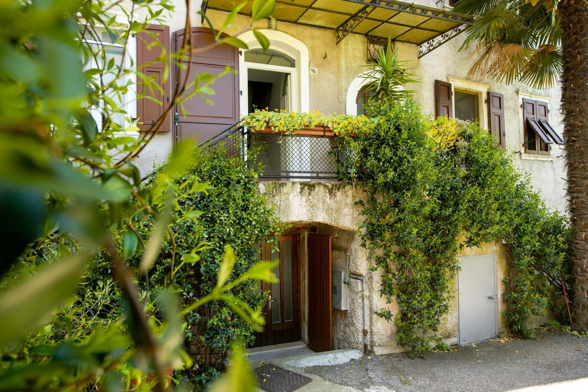 Casa Alla Grotta - Happy Rentals Arco Luaran gambar